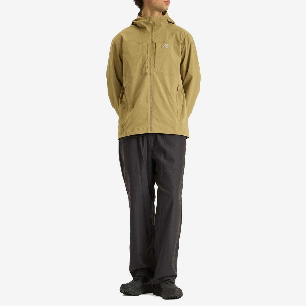 Arc'teryx Men's Gamma Lightweight Softshell Hoodie in Canvas