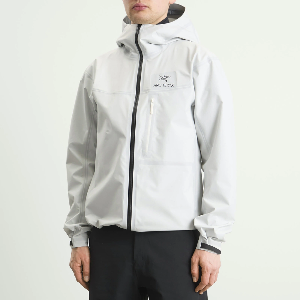 Arc'teryx Men's Alpha SL Gore-Tex Jacket in Arctic Silk/Black