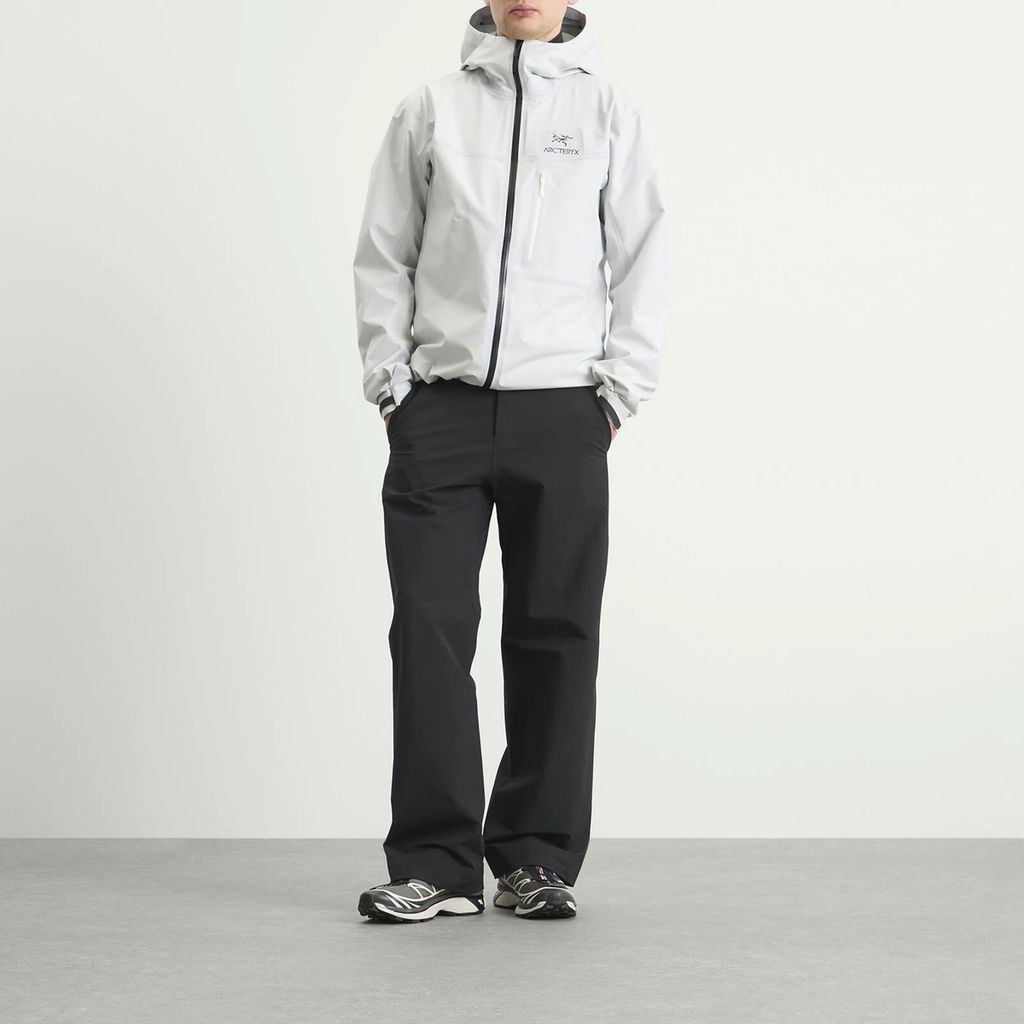 Arc'teryx Men's Alpha SL Gore-Tex Jacket in Arctic Silk/Black