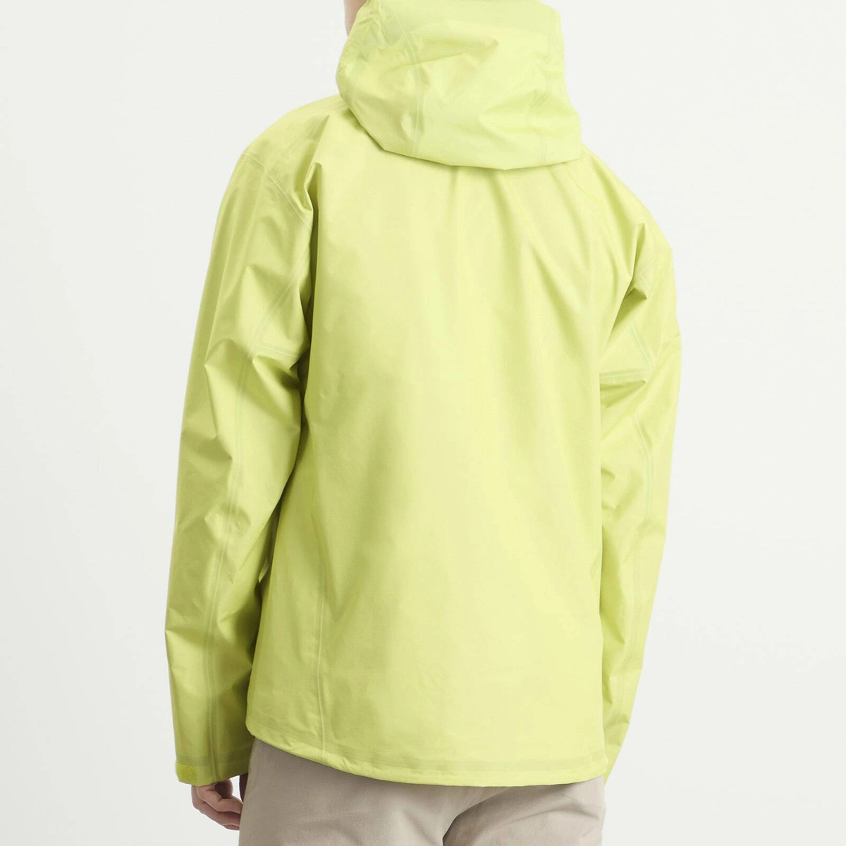 Arc'teryx Men's Alpha SL Gore-Tex Jacket in Euphoria/Black