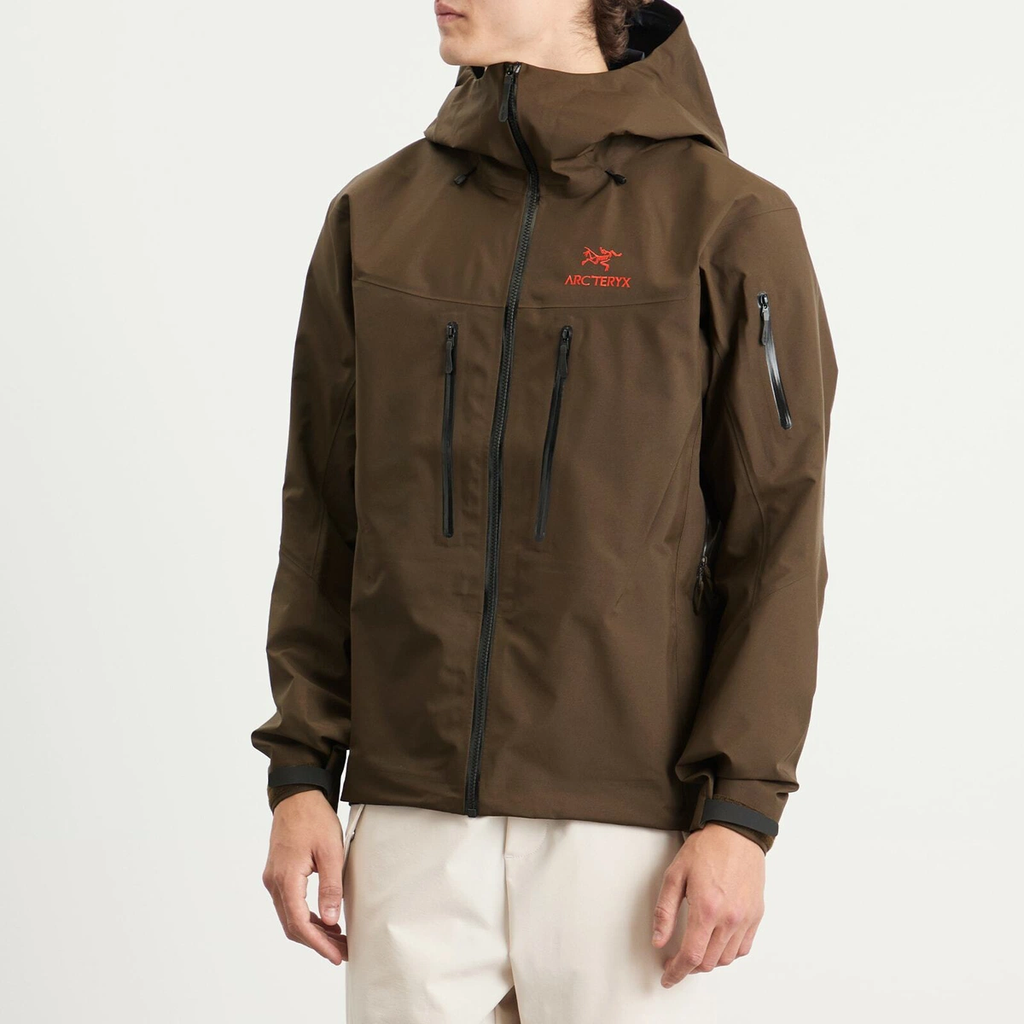 Arc'teryx Men's Alpha SV Gore-Tex Jacket in Carob/Black/Dynasty