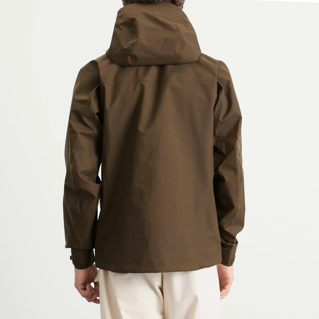 Arc'teryx Men's Alpha SV Gore-Tex Jacket in Carob/Black/Dynasty