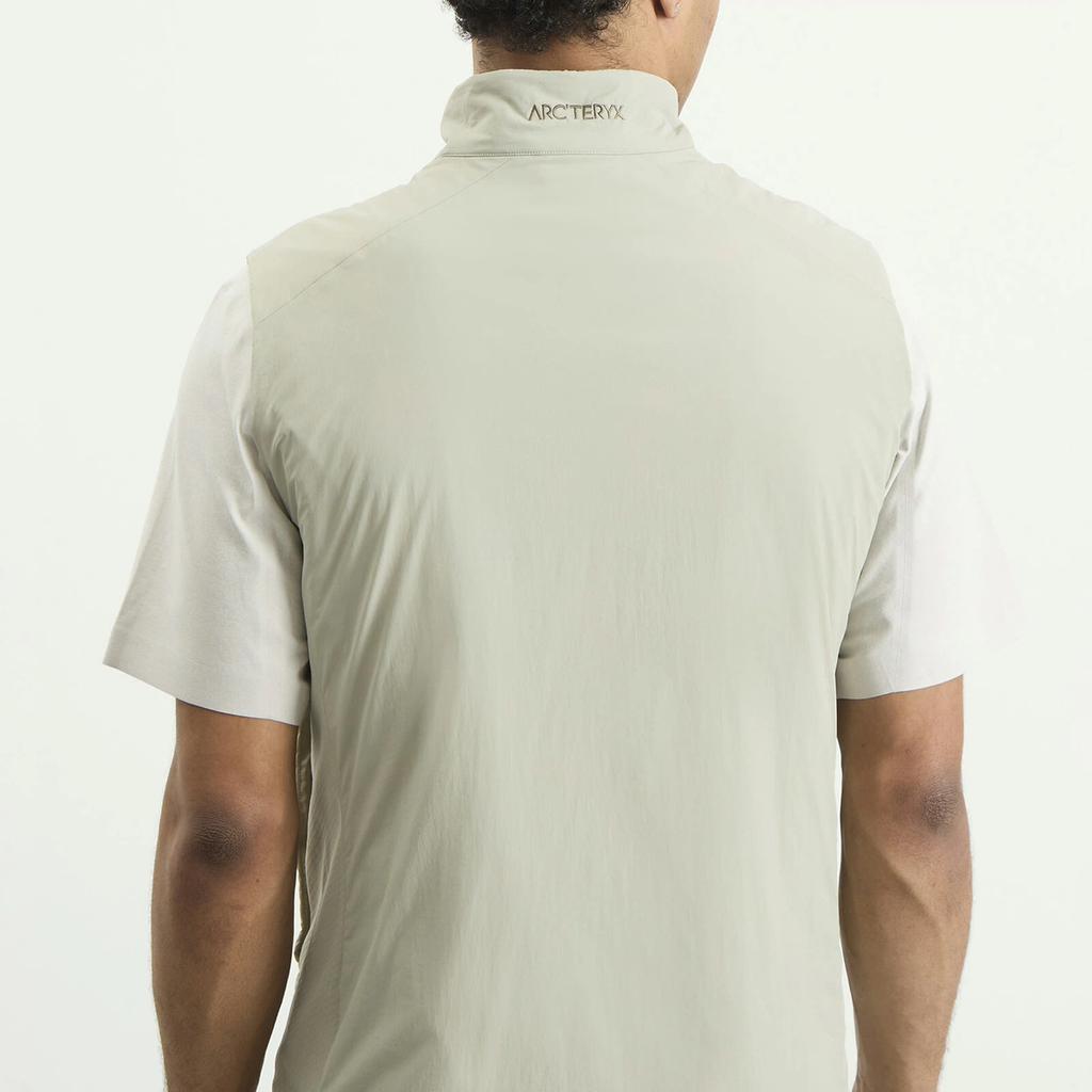 Arc'teryx Men's Atom Vest in Habitat