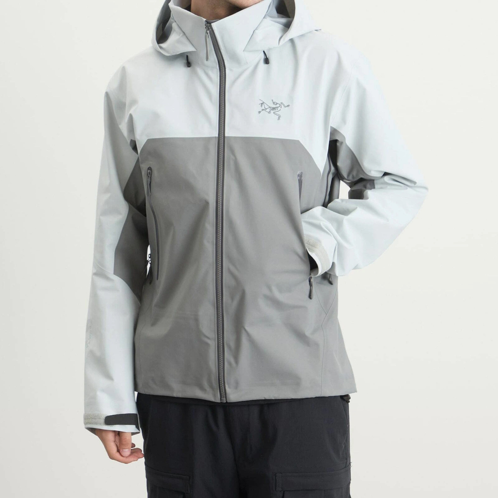 Arc'teryx Men's Beta AR Gore-Tex Jacket in Solitude/Void
