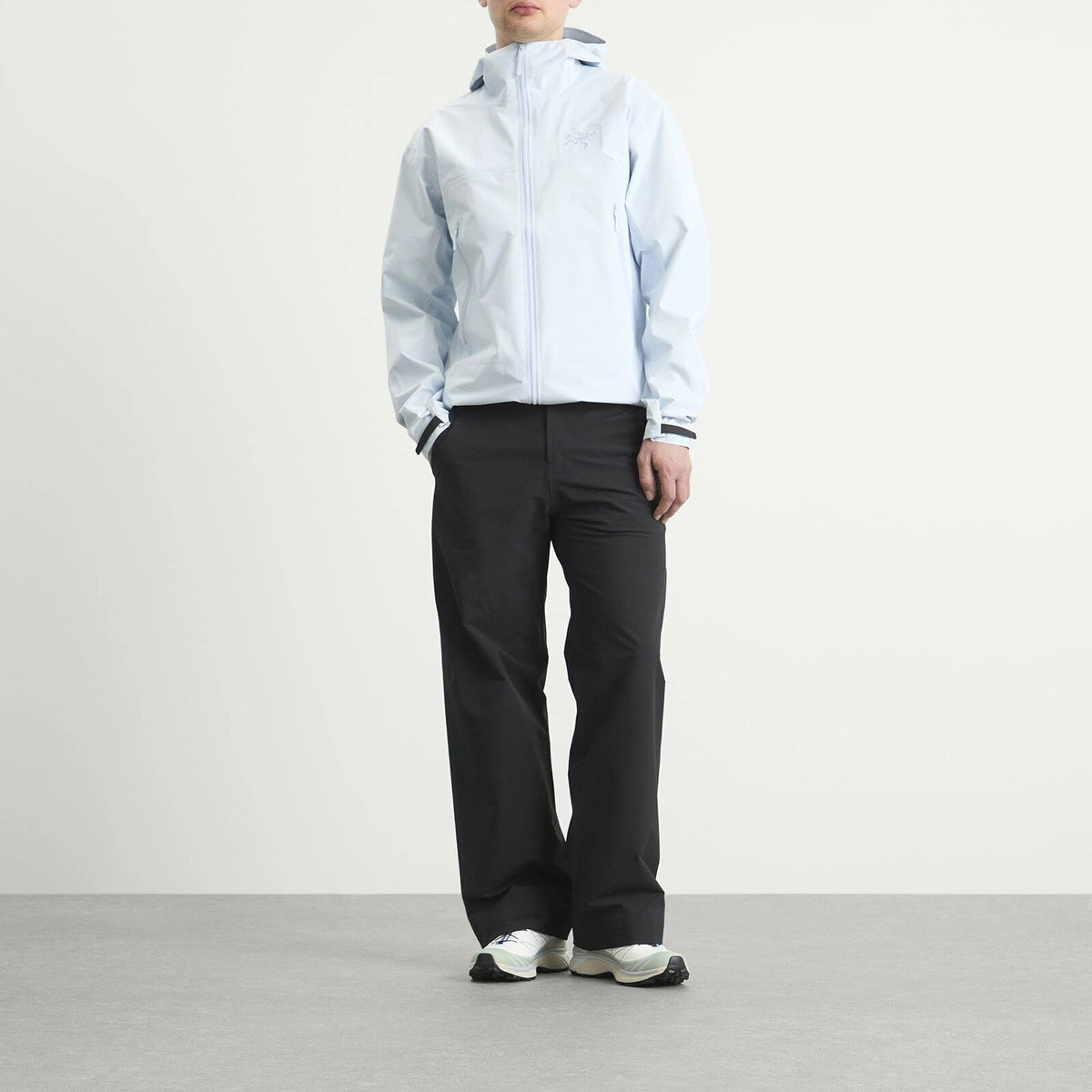 Arc'teryx Men's Beta Gore-Tex Jacket in Alpine Blue