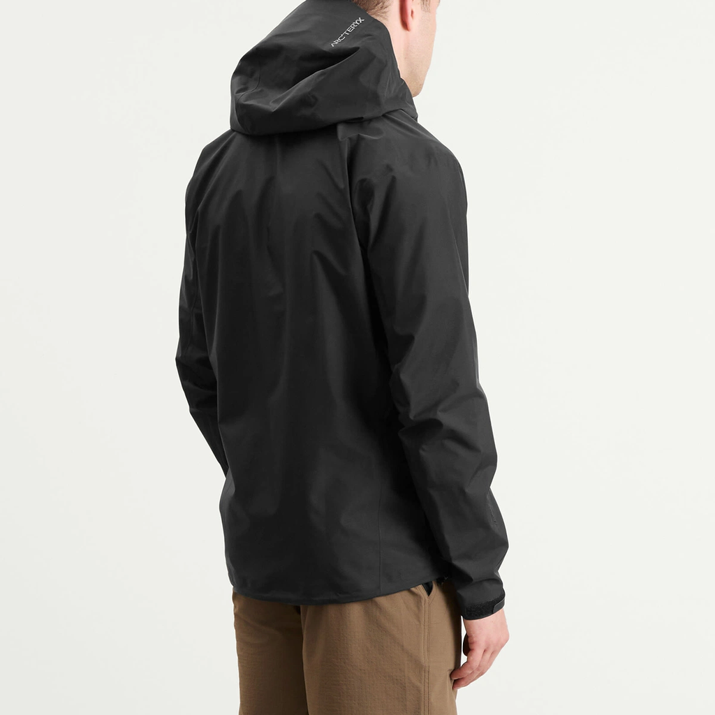 Arc'teryx Men's Beta SL Gore-Tex Jacket in Black