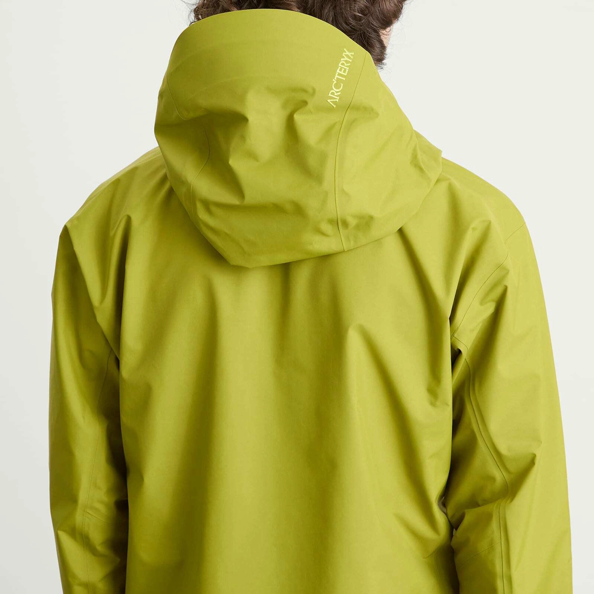 Arc'teryx Men's Beta SL Gore-Tex Jacket in Olive Moss/Euphoria