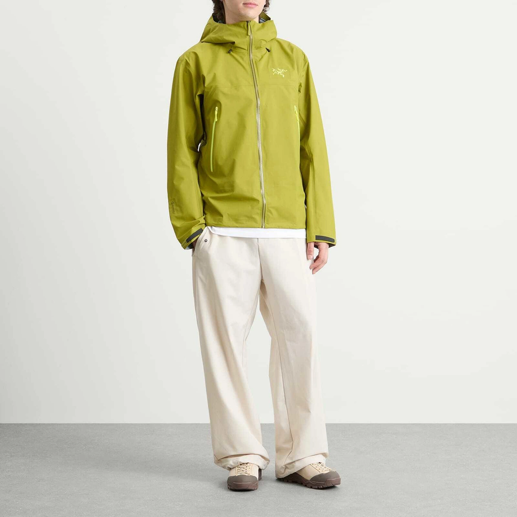 Arc'teryx Men's Beta SL Gore-Tex Jacket in Olive Moss/Euphoria