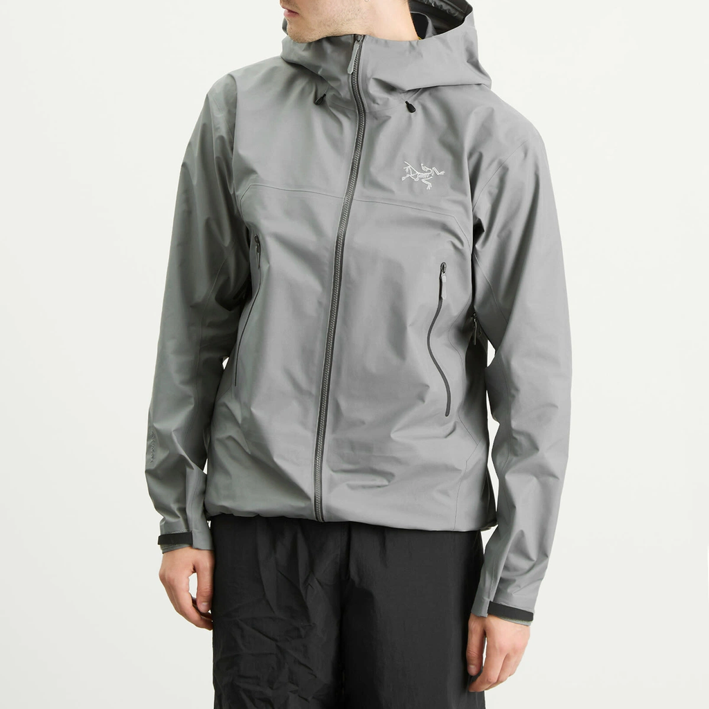 Arc'teryx Men's Beta SL Gore-Tex Jacket in Void