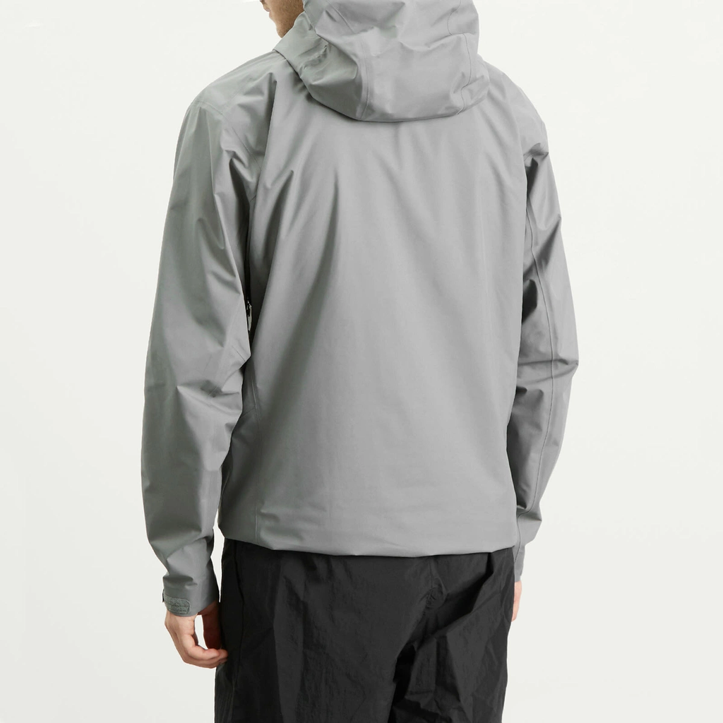 Arc'teryx Men's Beta SL Gore-Tex Jacket in Void