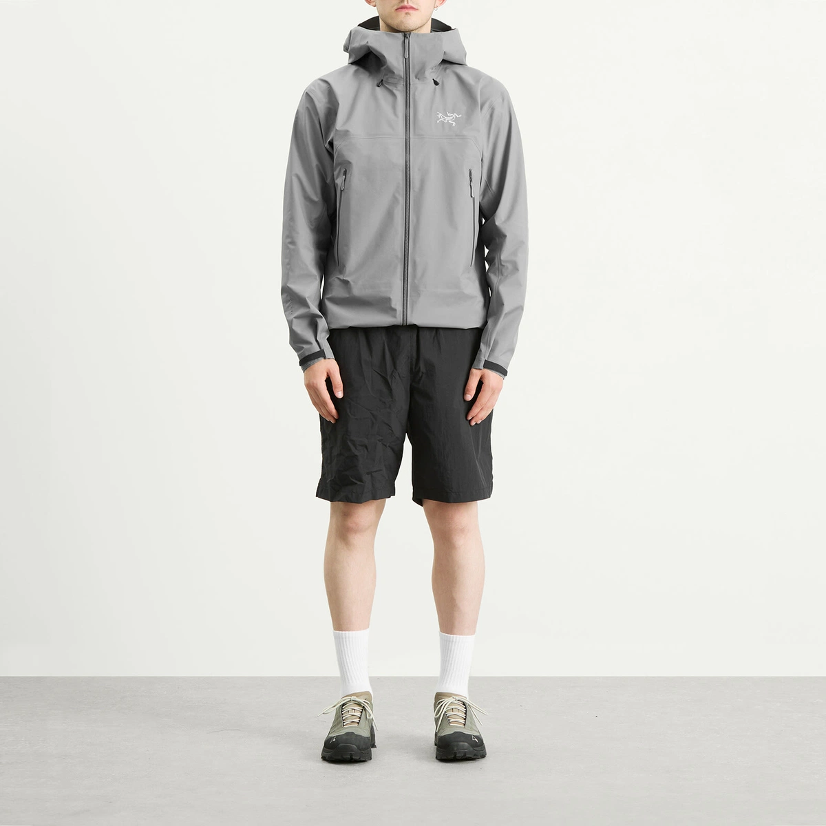 Arc'teryx Men's Beta SL Gore-Tex Jacket in Void