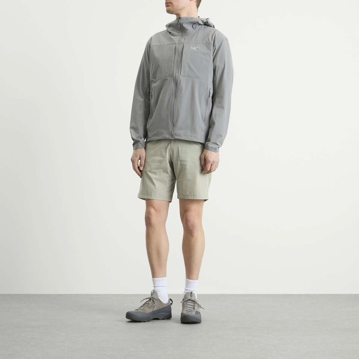 Arc'teryx Men's Gamma Lightweight Hooded Jacket in Void
